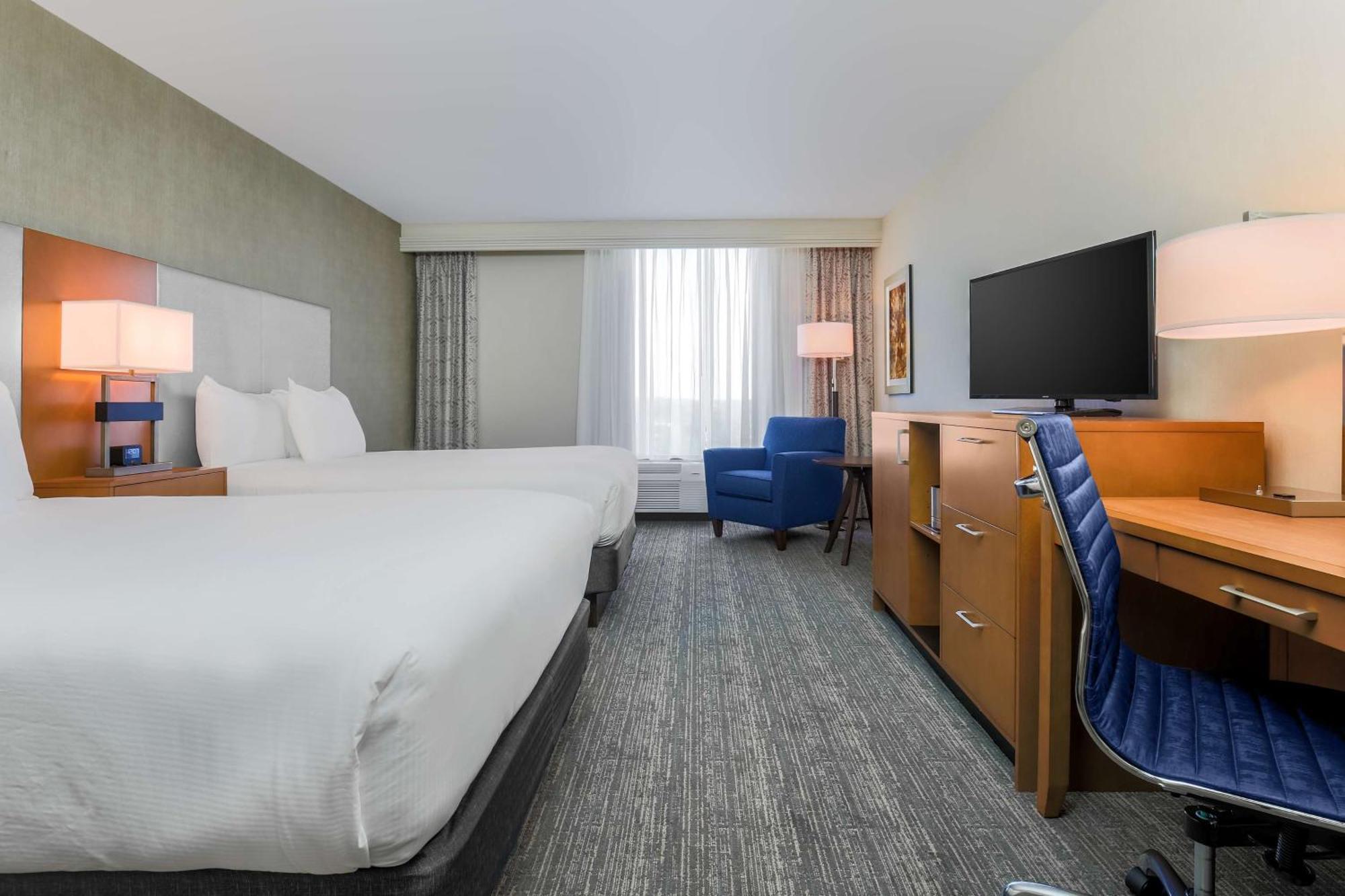 Doubletree By Hilton Atlanta Airport Hotel College Park Exterior photo